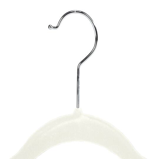 Simplify Slim Velvet Hangers with Clips